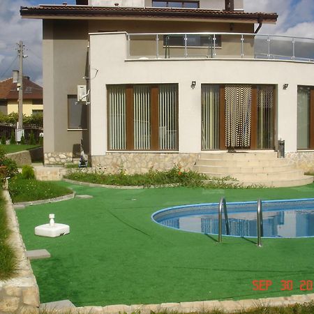 Guest House Camellia Berkovica Kültér fotó