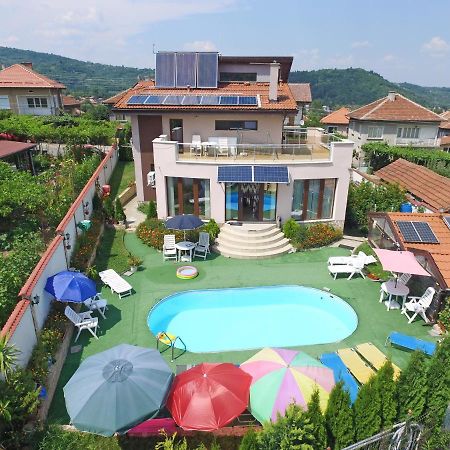 Guest House Camellia Berkovica Kültér fotó