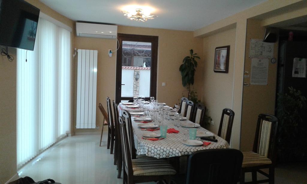Guest House Camellia Berkovica Kültér fotó