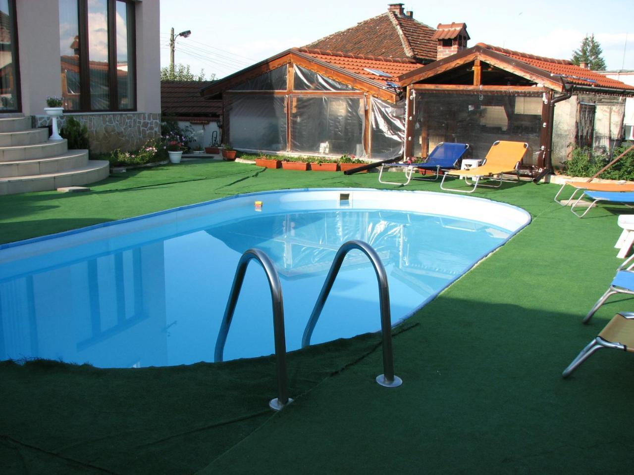 Guest House Camellia Berkovica Kültér fotó