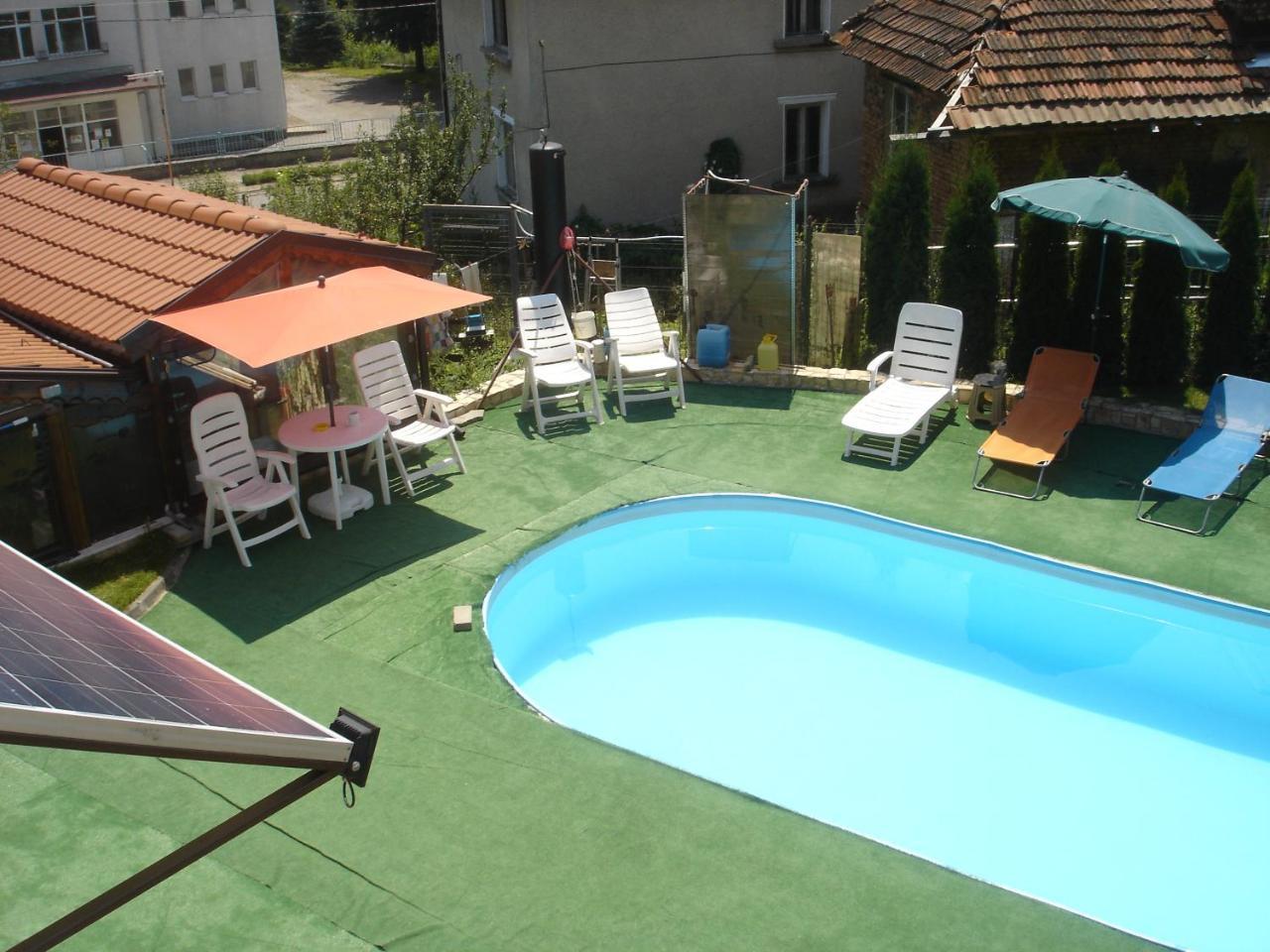 Guest House Camellia Berkovica Kültér fotó